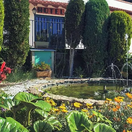 Hotell La Masia 3*